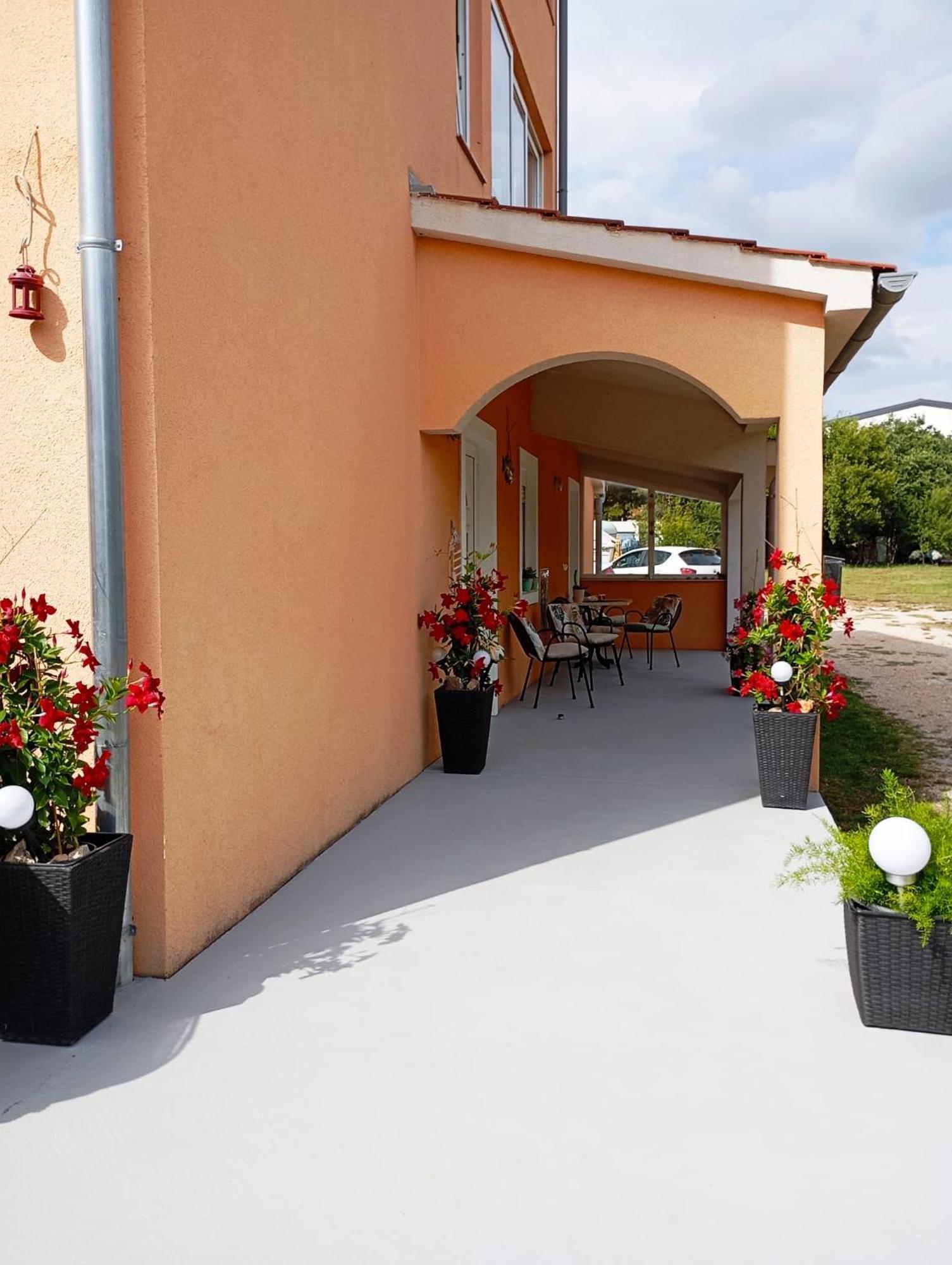 Apartmani Joja Biograd Na Moru Exterior photo